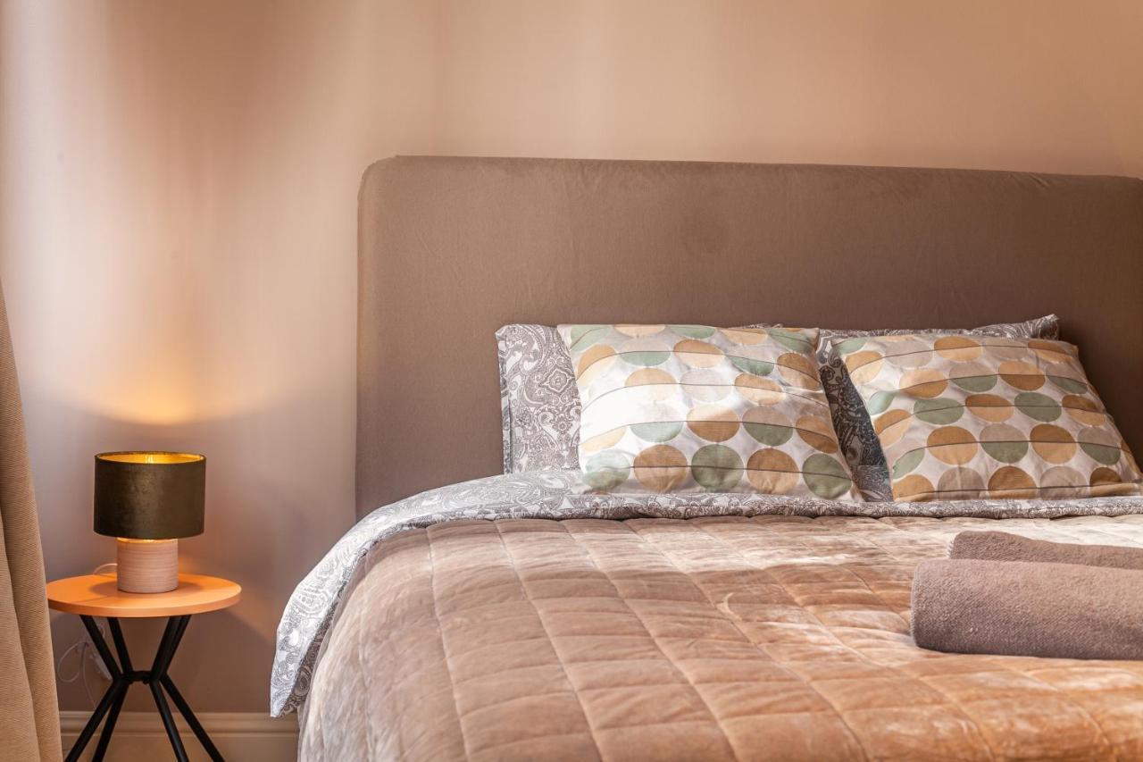 Luxury Suites Boutique By Rikas Hotels Amberes Exterior foto